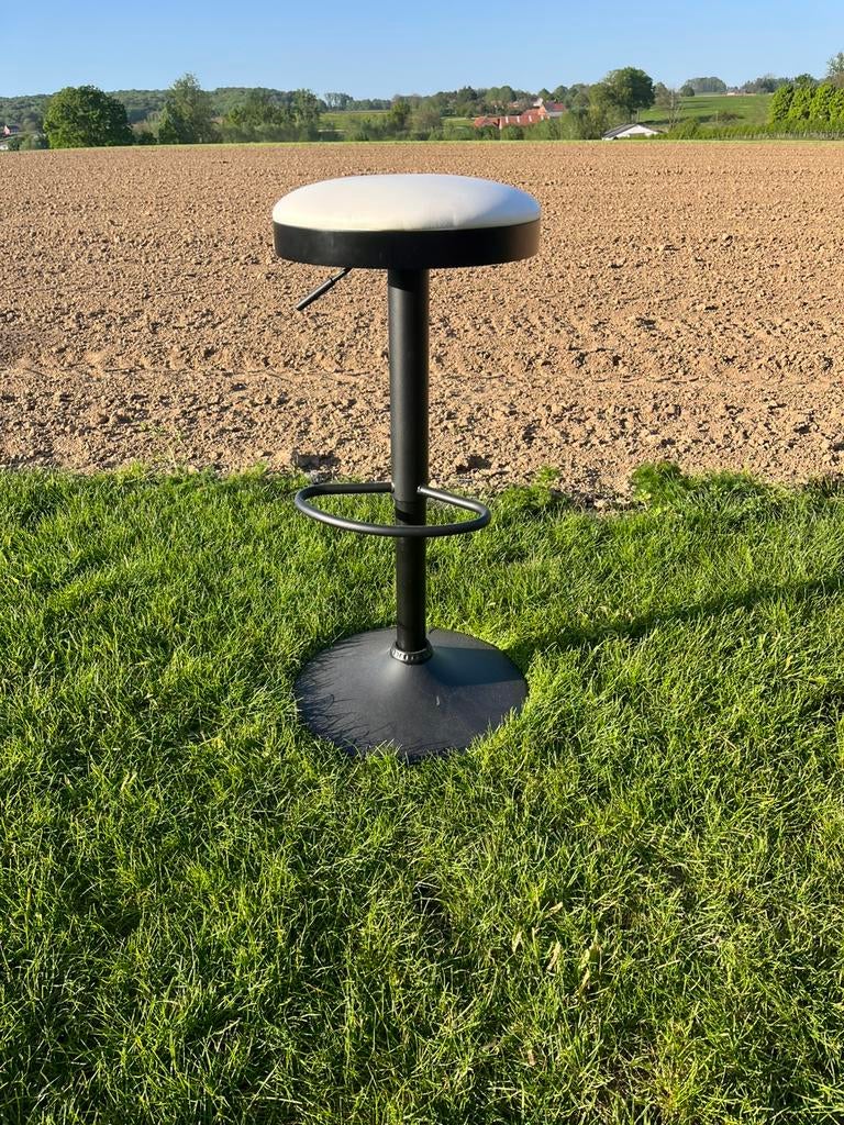 Tabouret de bar, Enlèvement, Comme neuf