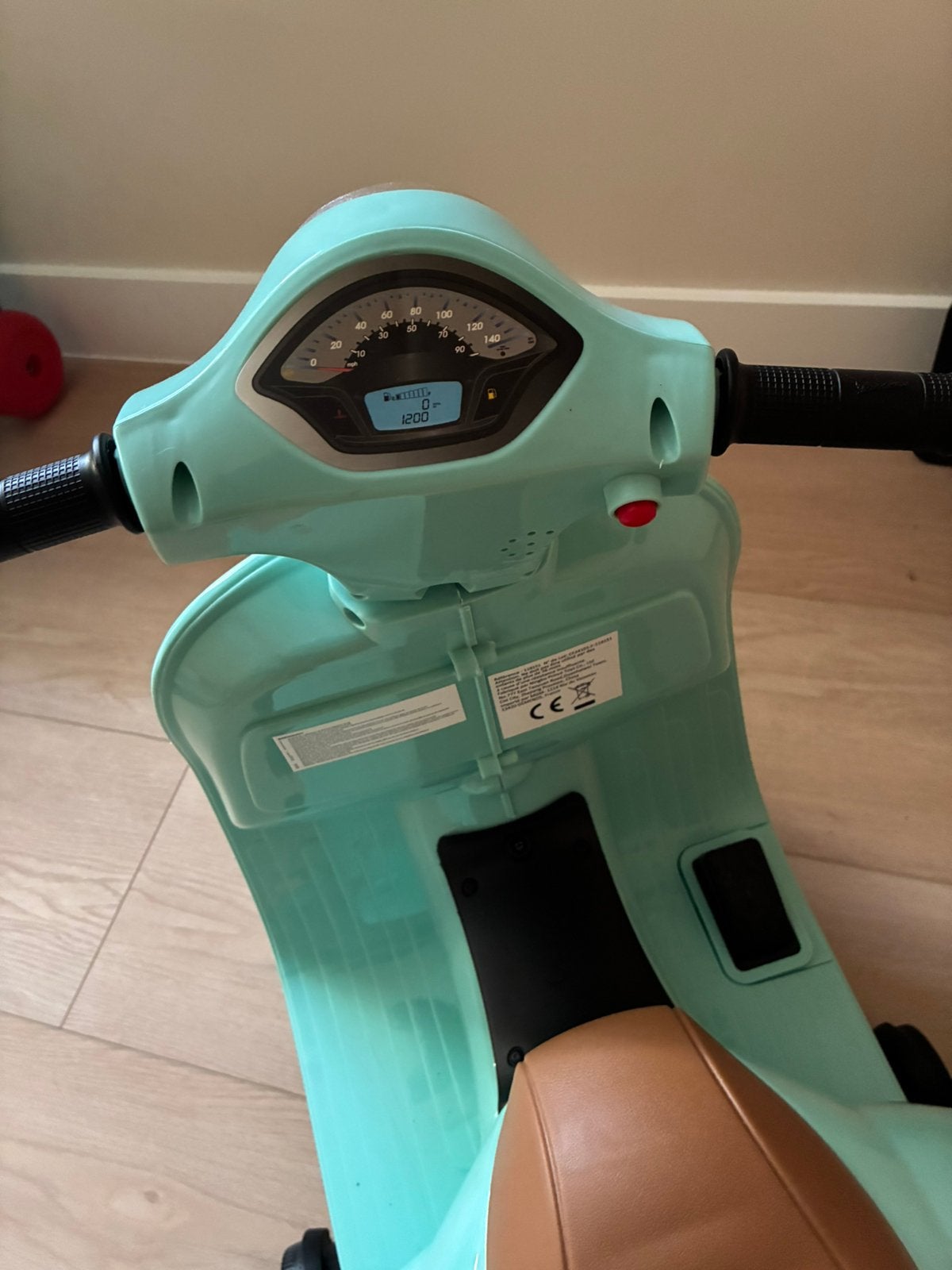 Vespa electrique enfnats, Kinderen en Baby's, Ophalen, Zo goed als nieuw
