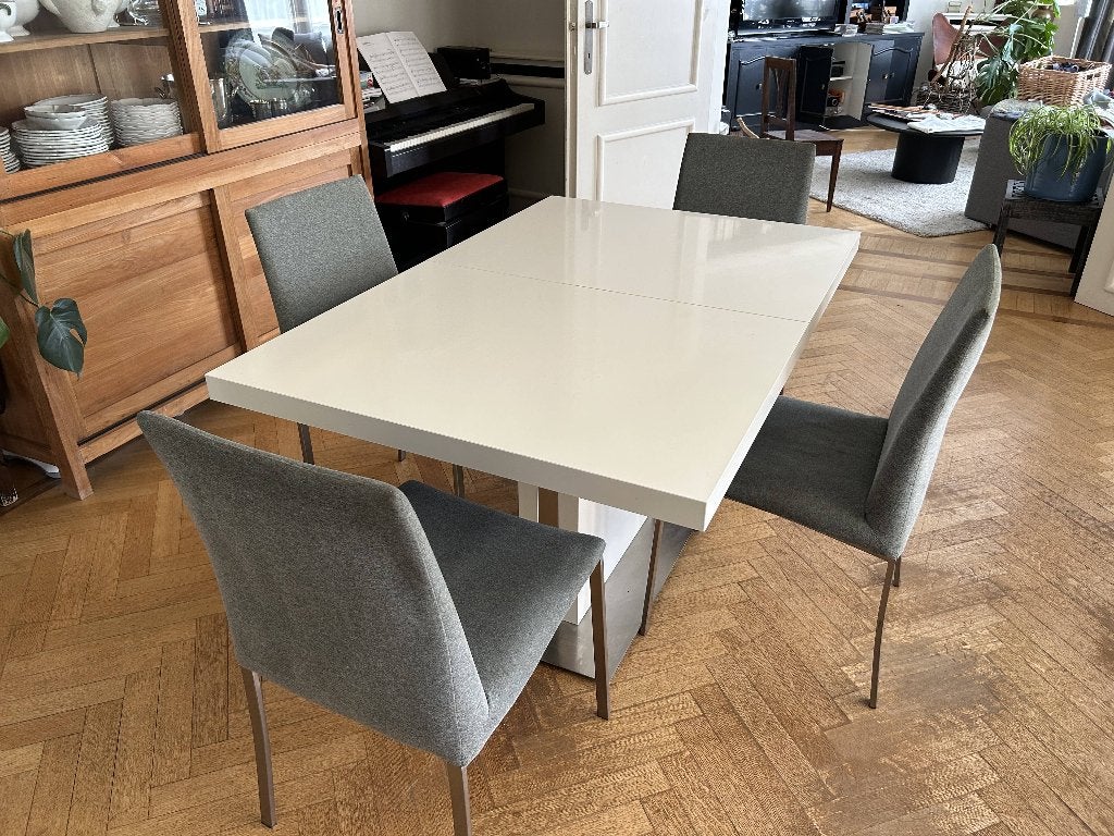 Table blanche laquée extensible et 6 chaises BoConcept, Huis en Inrichting, Tafels | Eettafels, Gebruikt, 50 tot 100 cm, 150 tot 200 cm