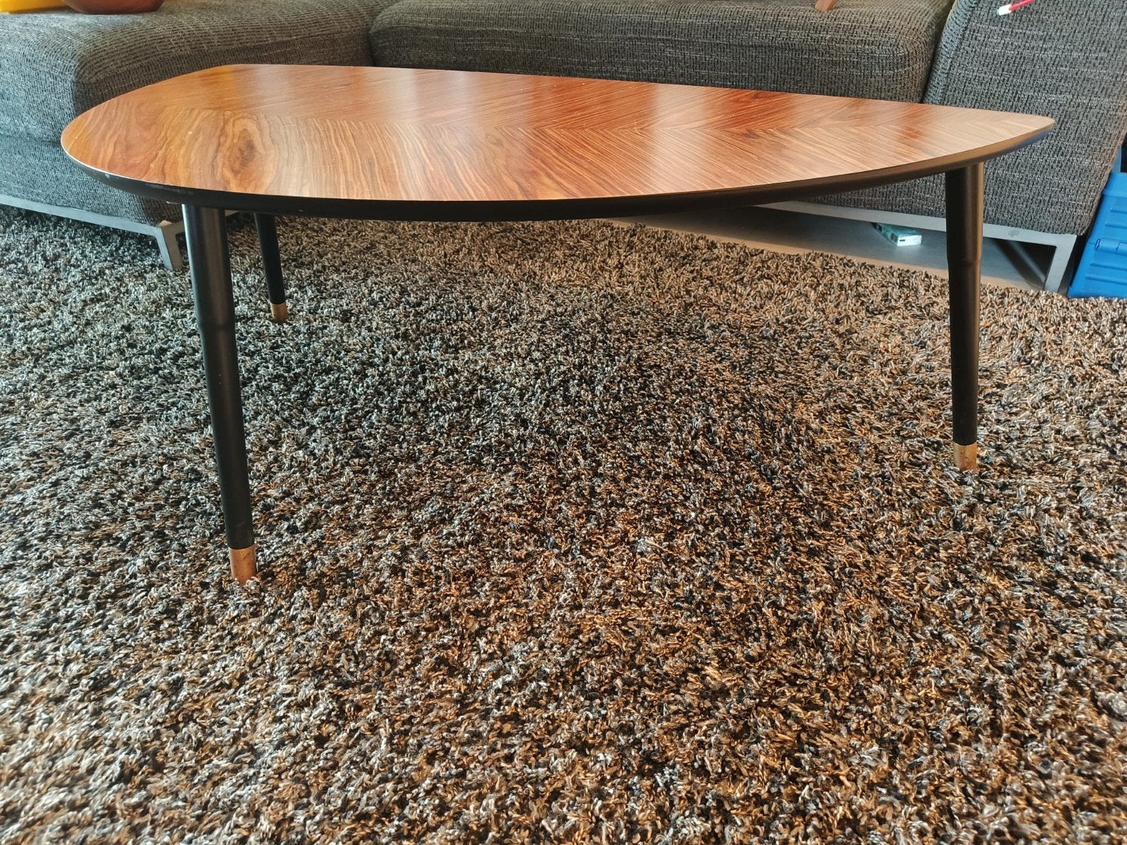 Ikea salontafel, Ophalen