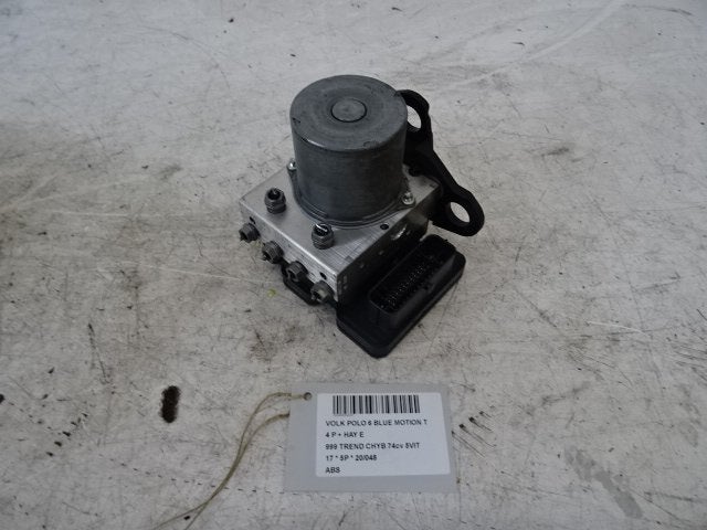 ABS POMP Volkswagen Polo VI (AW1) (2Q0614517AA), Gebruikt, Volkswagen, Volkswagen AG, Kundenbetreuung@volkswagen.de