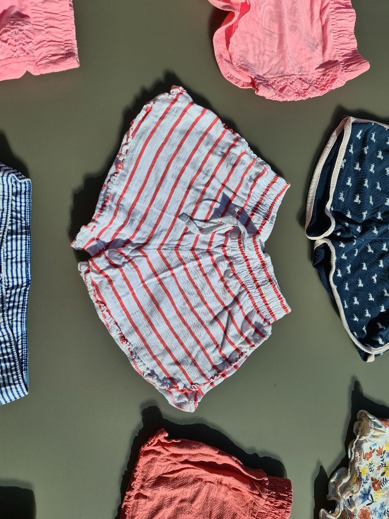 rood gestreepte korte broek, 122, Ophalen, Zo goed als nieuw, Broek