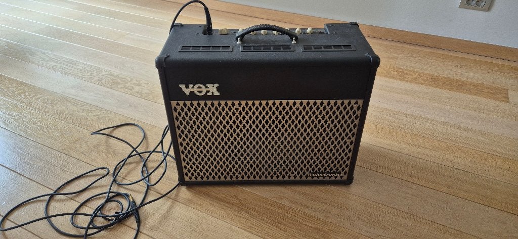 Gitaar versterker VOX VT50, Ophalen, Zo goed als nieuw, Gitaar, 50 tot 100 watt