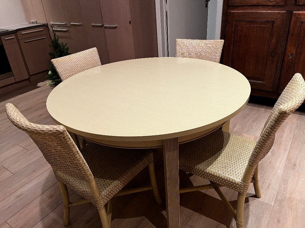 table à manger + 4 chaises, 100 à 150 cm, Cinq personnes ou plus, Rond, 100 à 150 cm