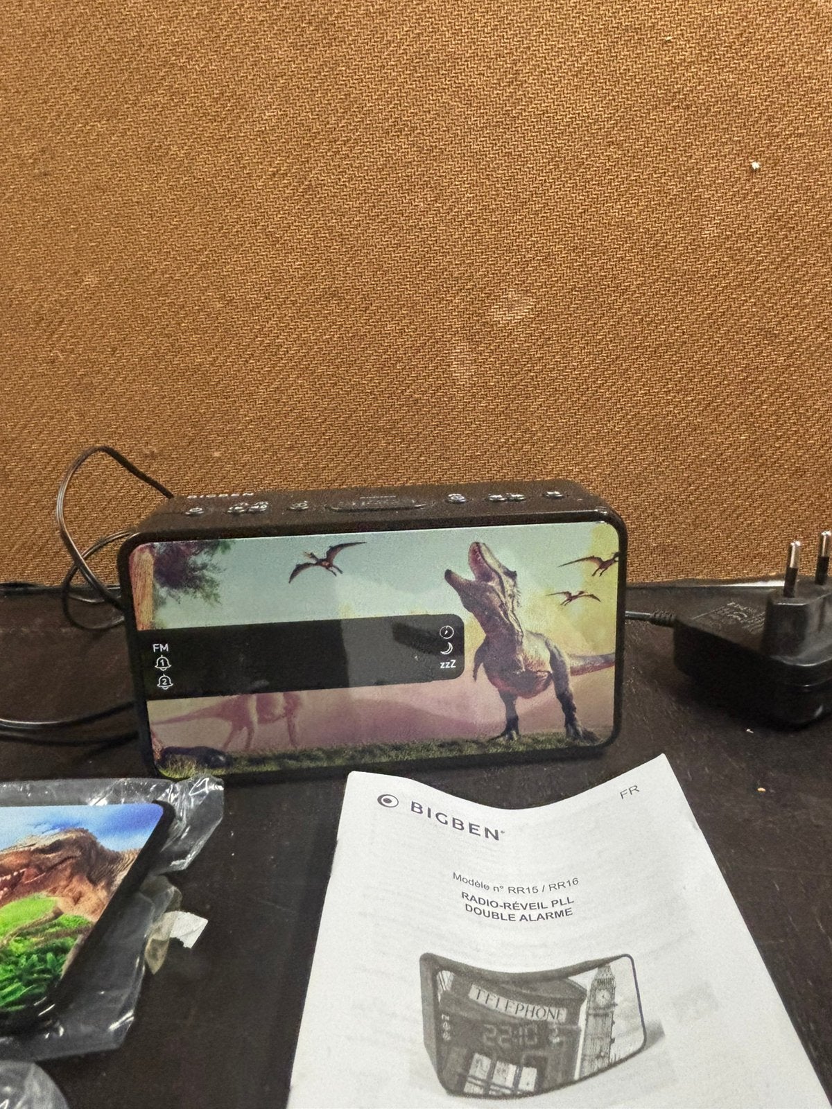 Wekkerradio Bigben thema dinosaurus, Elektronische apparatuur, Ophalen of Verzenden, Zo goed als nieuw