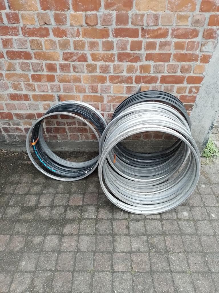 Lot fietsvelgen wielen, Enlèvement