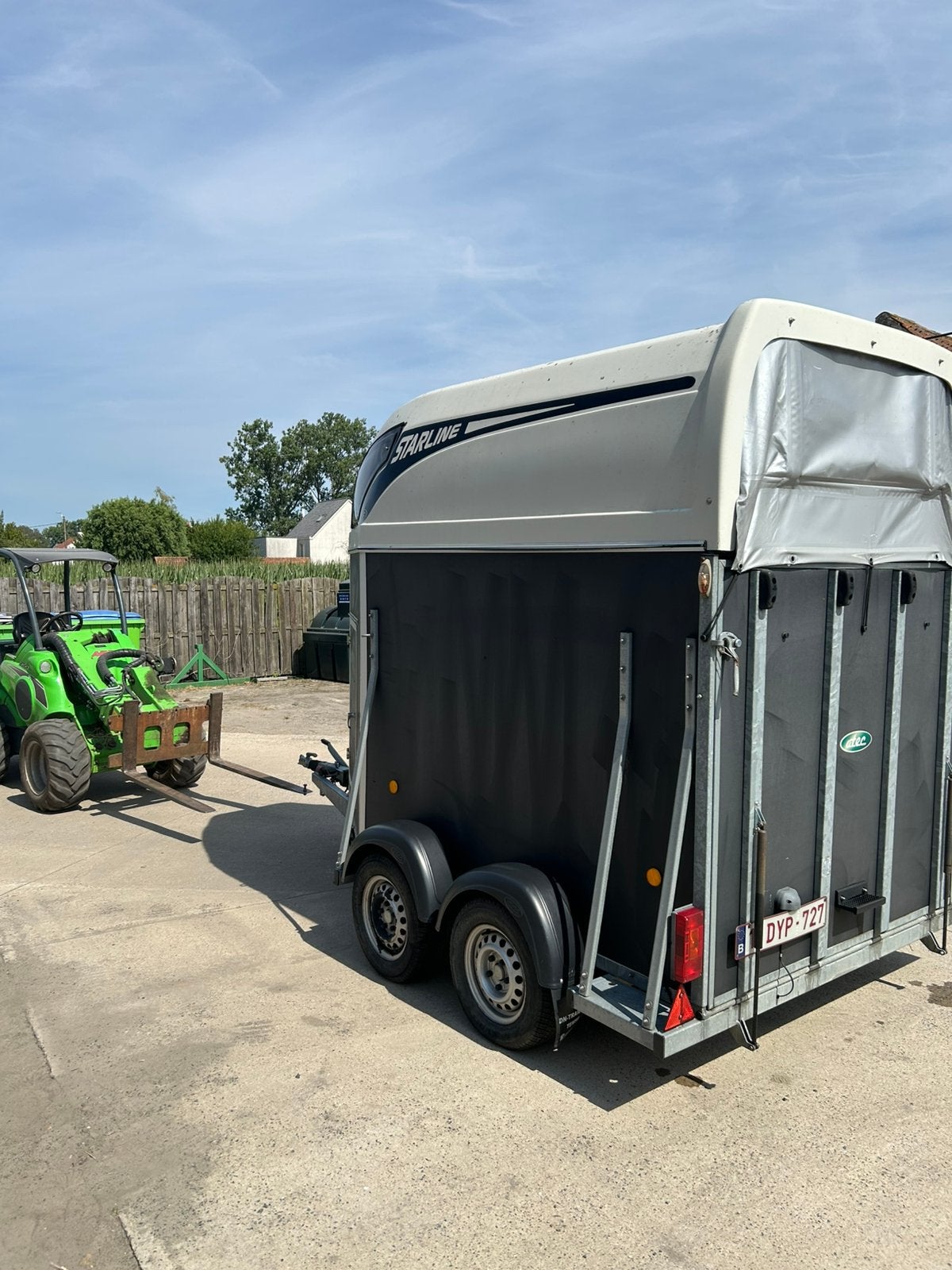 Aanhangwagen, Dieren en Toebehoren, Ophalen, Gebruikt, Hout, 2-paards trailer