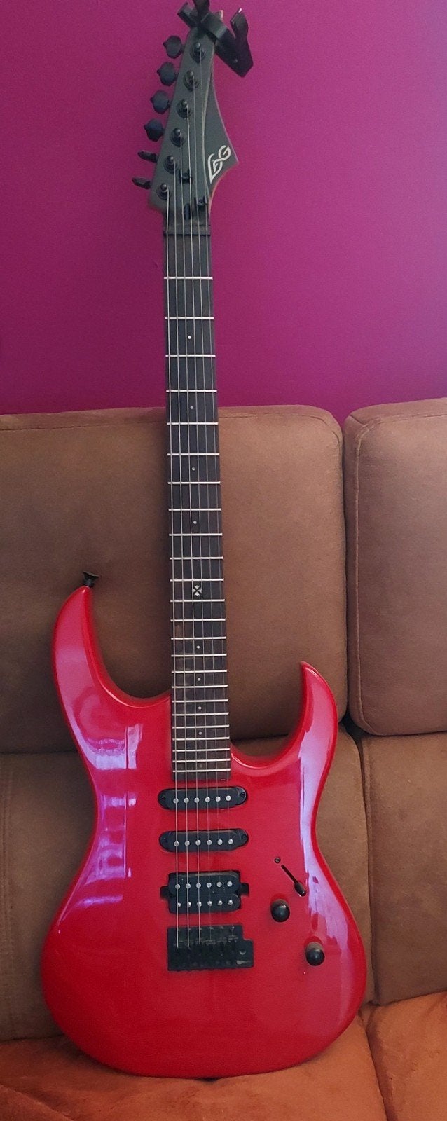 Guitare 6 cordes LAG ARKANE 60 neuve, Musique & Instruments, Enlèvement