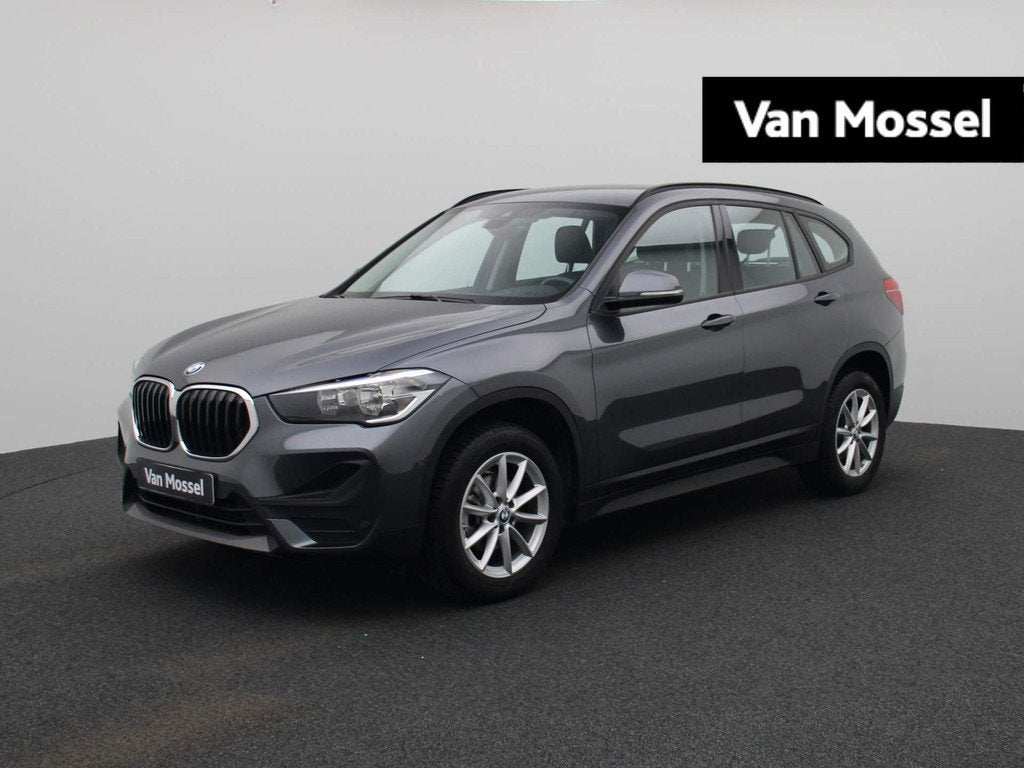 BMW X1 sDrive16d Executive (automatique), Argent ou Gris, Achat, Entreprise, Noir