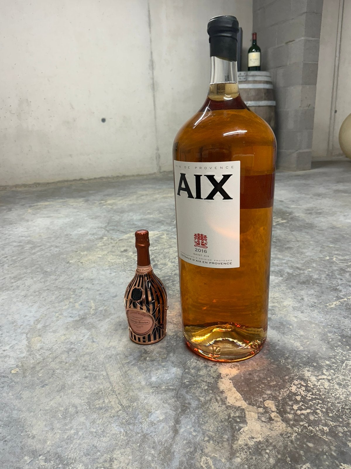 Aix rose wijn 15l limited edition, Comme neuf, Enlèvement, Rosé, France