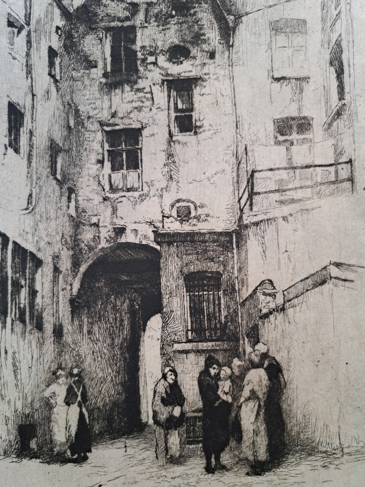 PEISER Kurt "Vieille cour au quartier populaire" ets, Ophalen of Verzenden, Ets, Ingelijst