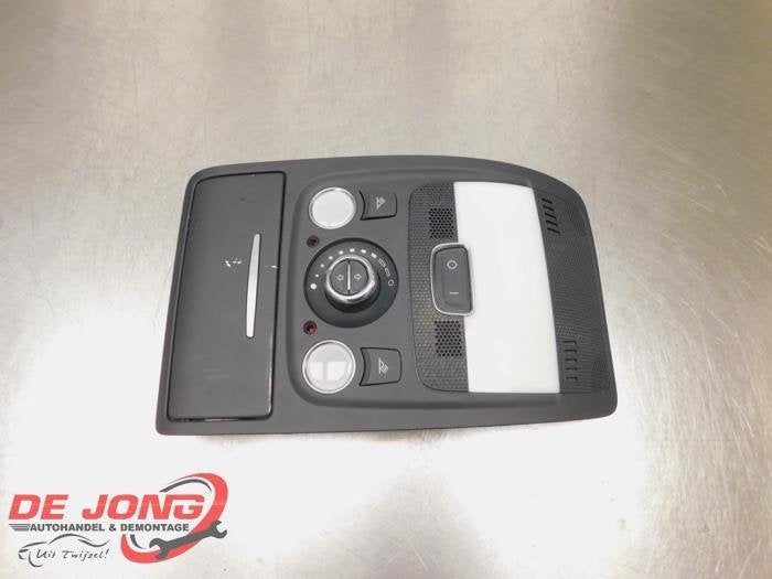 Eclairage intérieur avant d'un Audi Q5, -, 3 mois de garantie, Audi, Utilisé