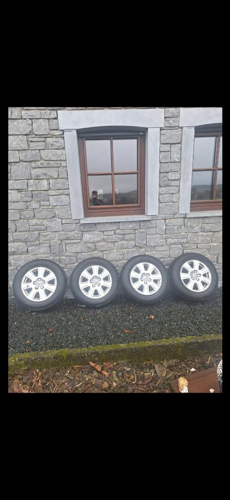 Pneus Audi Q3, Auto-onderdelen, Banden en Velgen, 16 inch, Winterbanden, Band(en), Ophalen