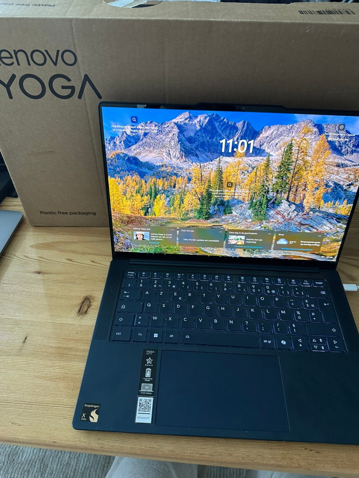 Lenovo Yoga Slim 7x, 14 pouces, Avec écran tactile, Comme neuf, 4 Ghz ou plus