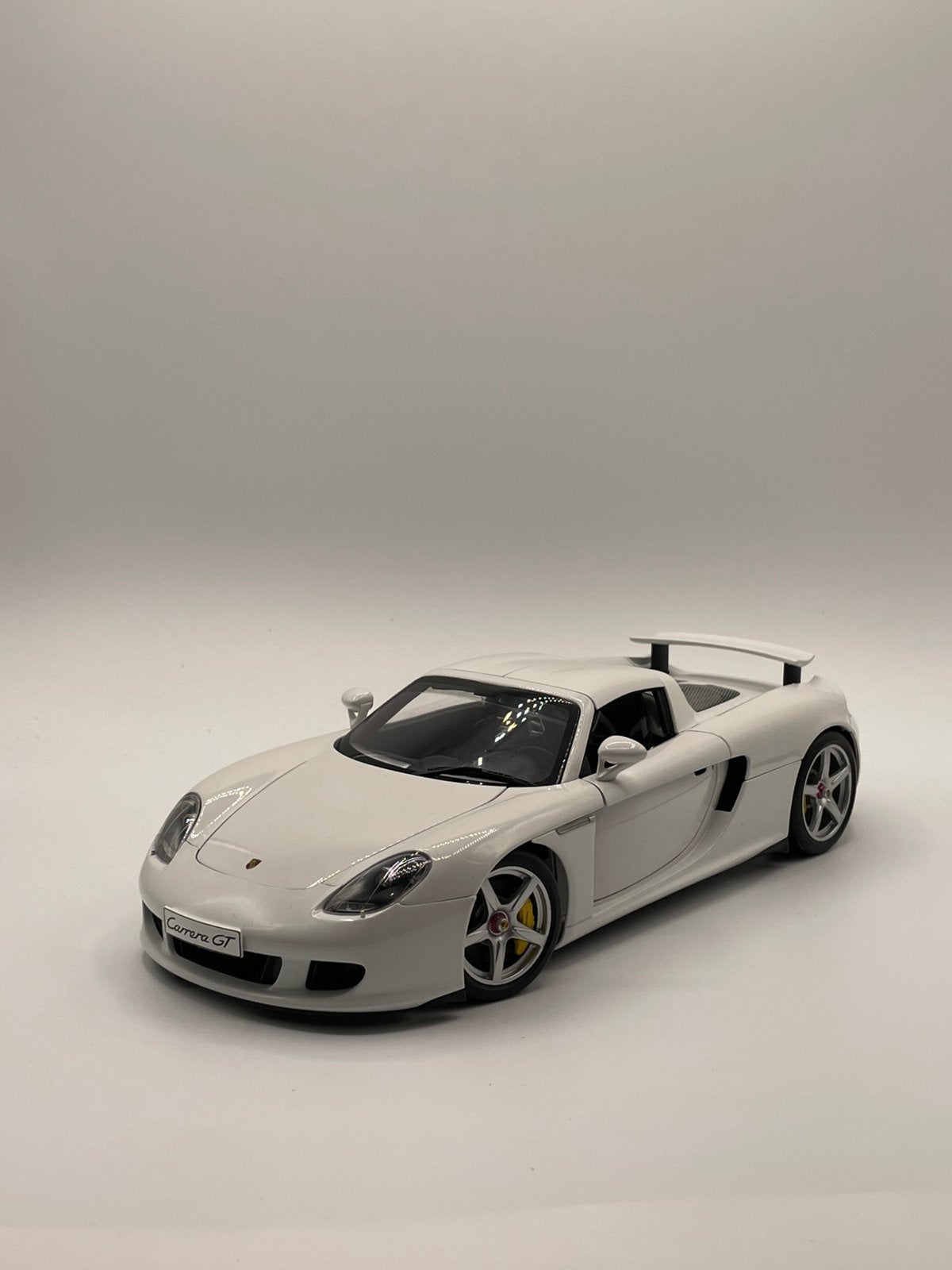Porsche Carrera GT AutoArt 1/18, Enlèvement, Comme neuf, Autoart