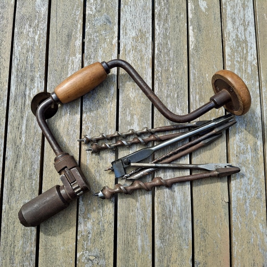 Vintage handboor met diverse boren, Ophalen