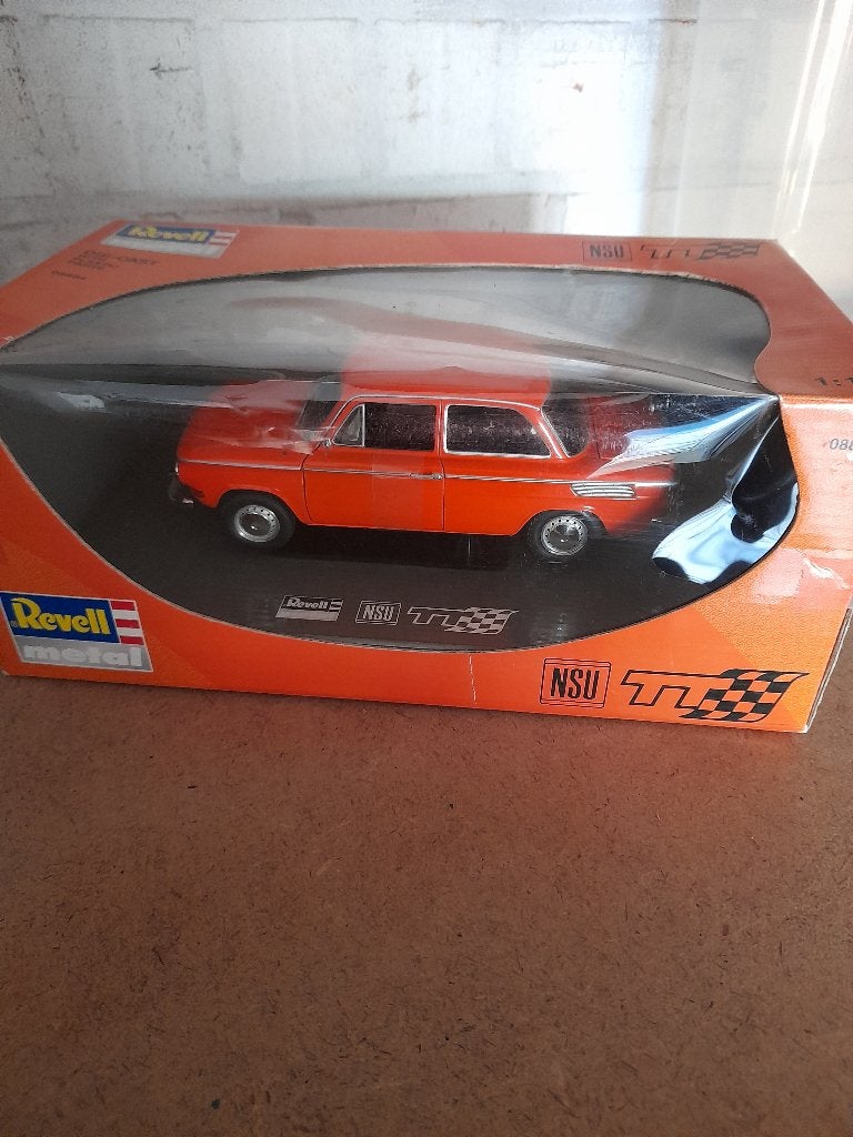 1/18 REVELL NSU TT, Hobby en Vrije tijd, Ophalen of Verzenden, Zo goed als nieuw, Auto, Revell