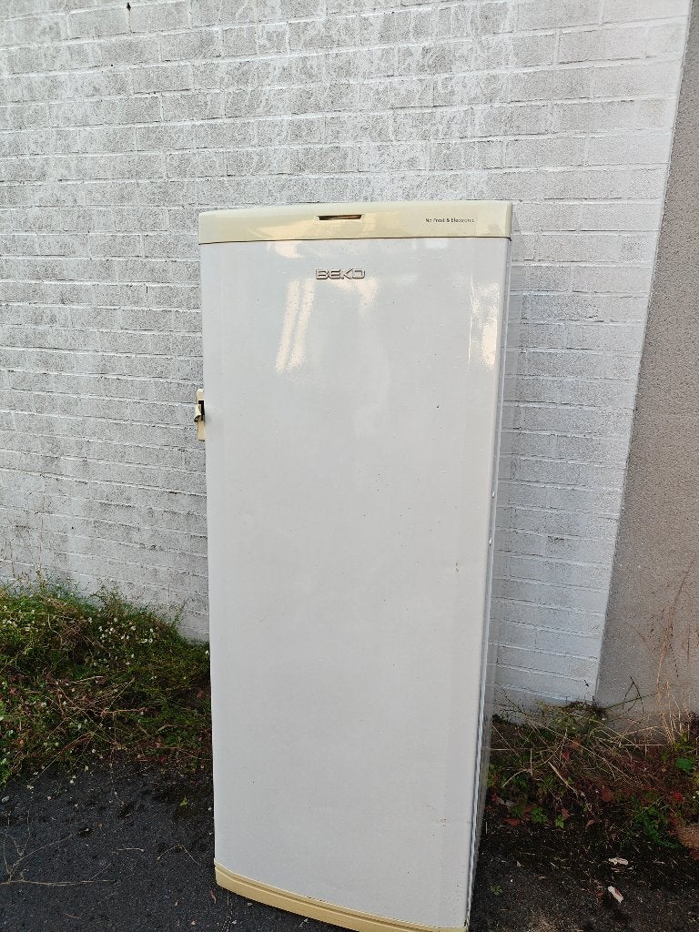 Diepvries BEKO 174L 60 x 60 x 151, Electroménager, Congélateurs, Congélateur, Utilisé, 60 à 90 cm, Autoportant