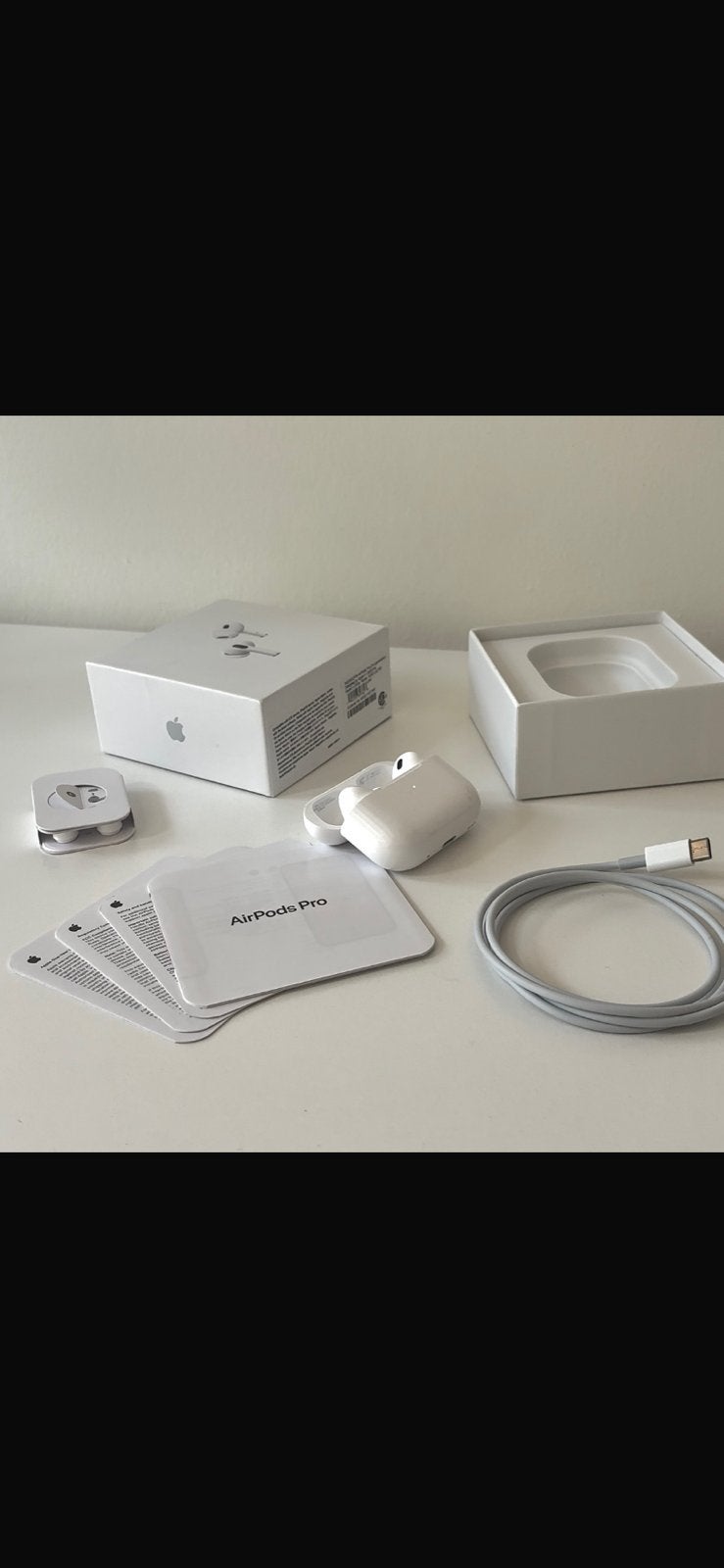 AirPods Pro 2 met snellader en extra eartips, Telecommunicatie, Ophalen of Verzenden, Nieuw, Snellader