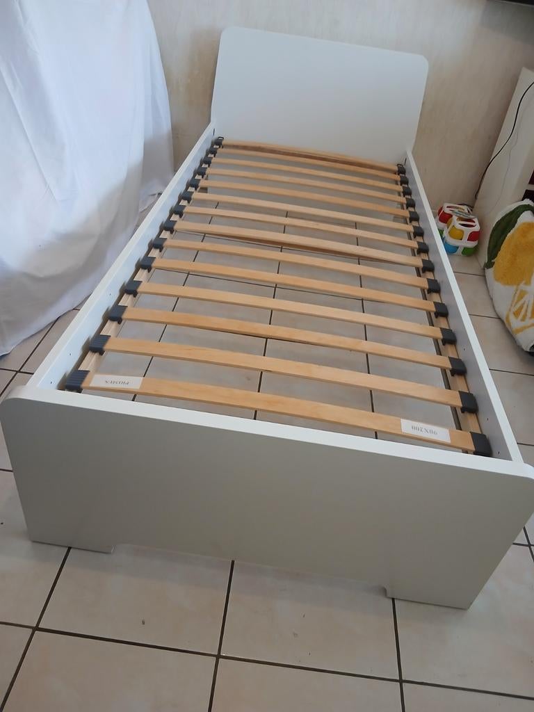 NIEUW NOORS BED VAN SOLIDE KWALITEIT + boxspring PRIJS 110 E, Ophalen