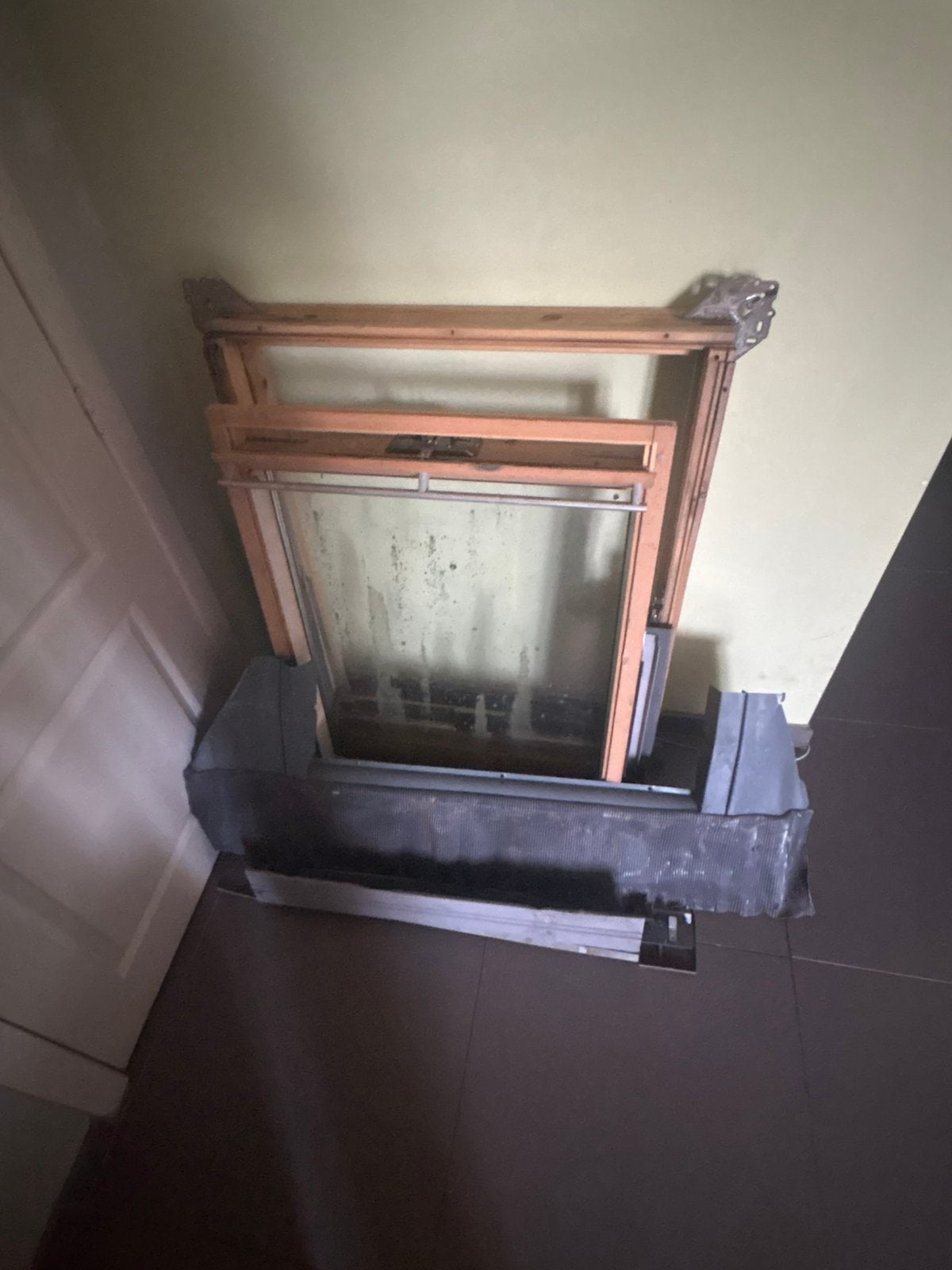 Velux 78 sur 98 avec cache, Enlèvement, Comme neuf