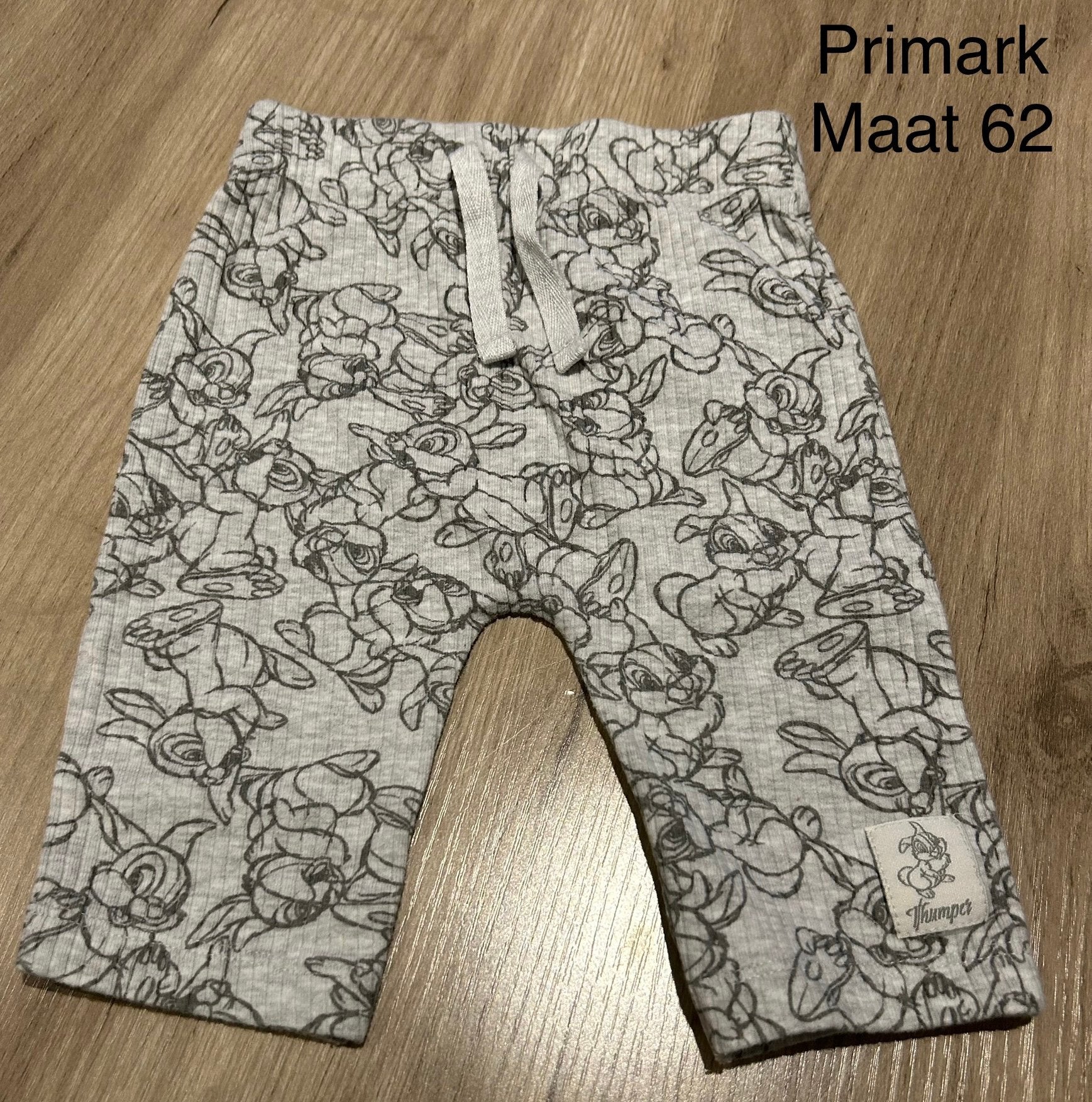 Broekje Stampertje (Primark, maat 62), Enlèvement ou Envoi, Comme neuf, Pantalon
