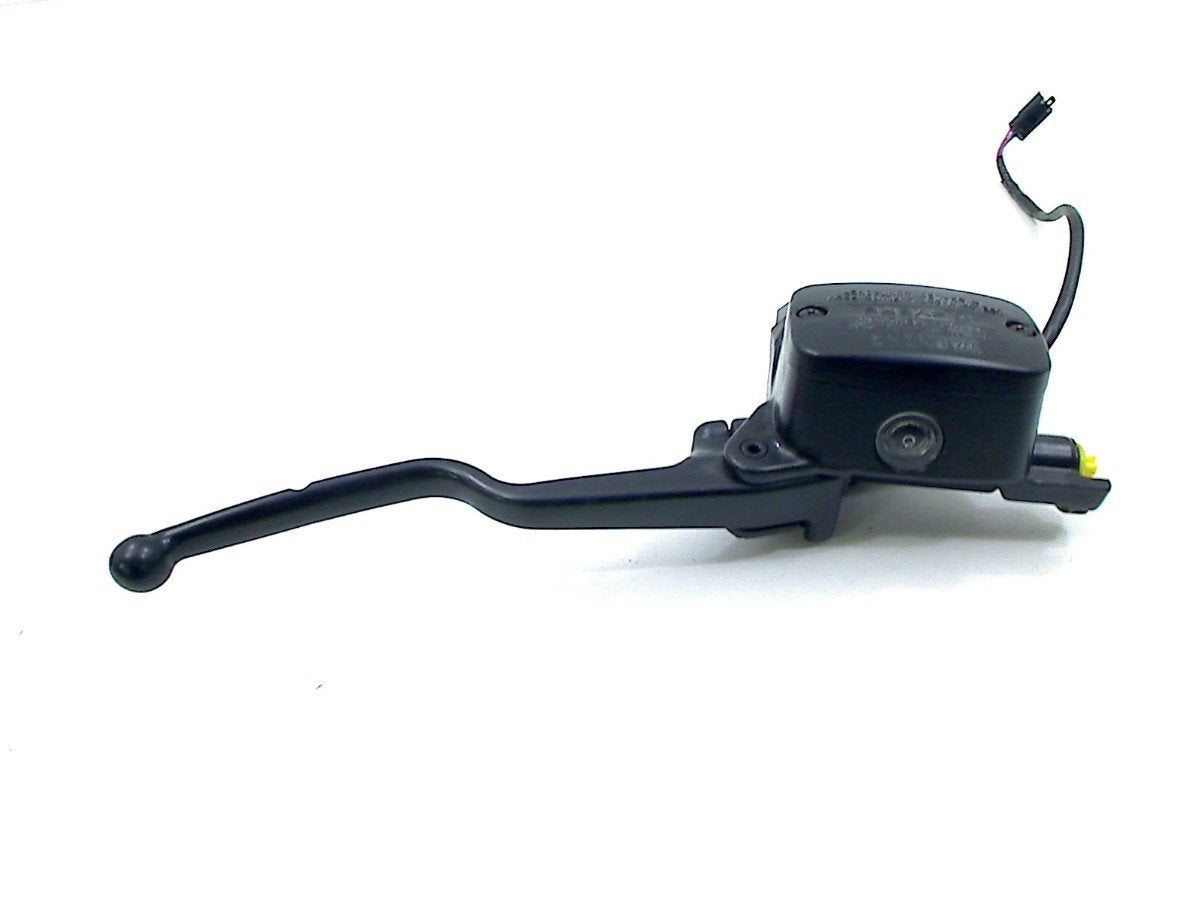 REMPOMP VOOR R Piaggio MP3 530 2022- (01-2022/-), Dhr. S. di Majo, Gebruikt, Info@cama-motorparts.nl, P.J. Troelstraweg 8 8
3144 CX  MAASSLUIS, NL