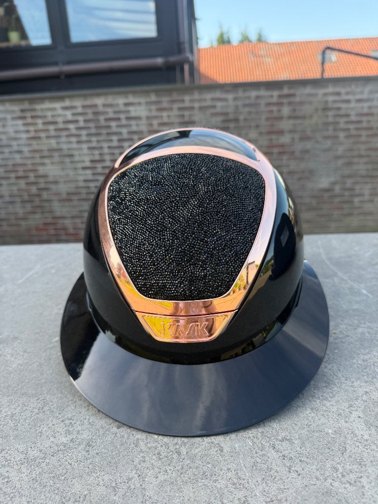 Kask rijhelm, Dieren en Toebehoren, Paardrijkleding, Zo goed als nieuw, Rijhelm/cap, Dressuur, Overige merken, M, Zwart, Ophalen