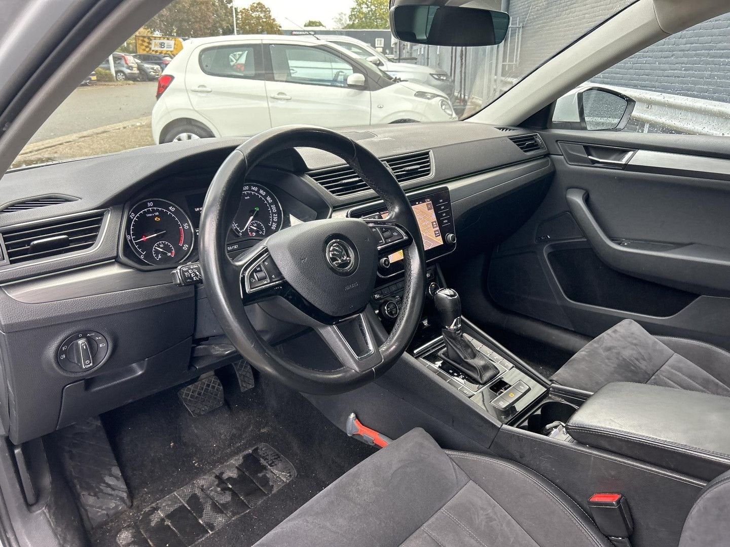Skoda Superb Combi 2.0 TDI Business Edition | € 6.950,- NETT, Autos, Achat, Entreprise, Noir, Automatique
