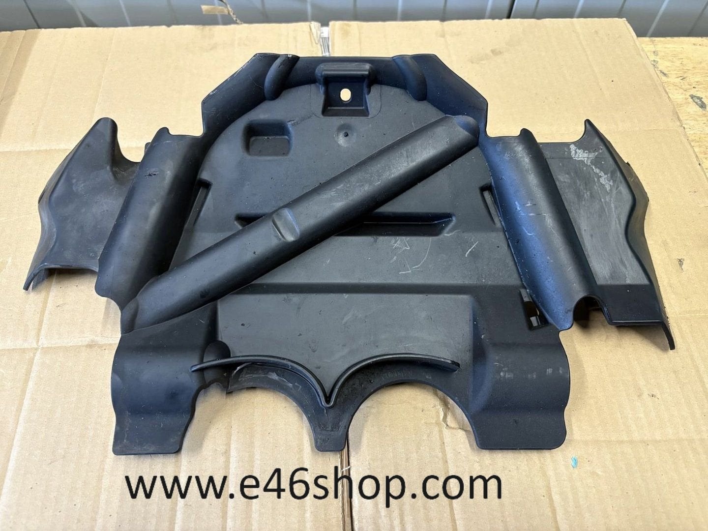 PLASTIC HITTESCHILD BMW F650 F700 F800 OE 46637685182, Neuf, -, -, -