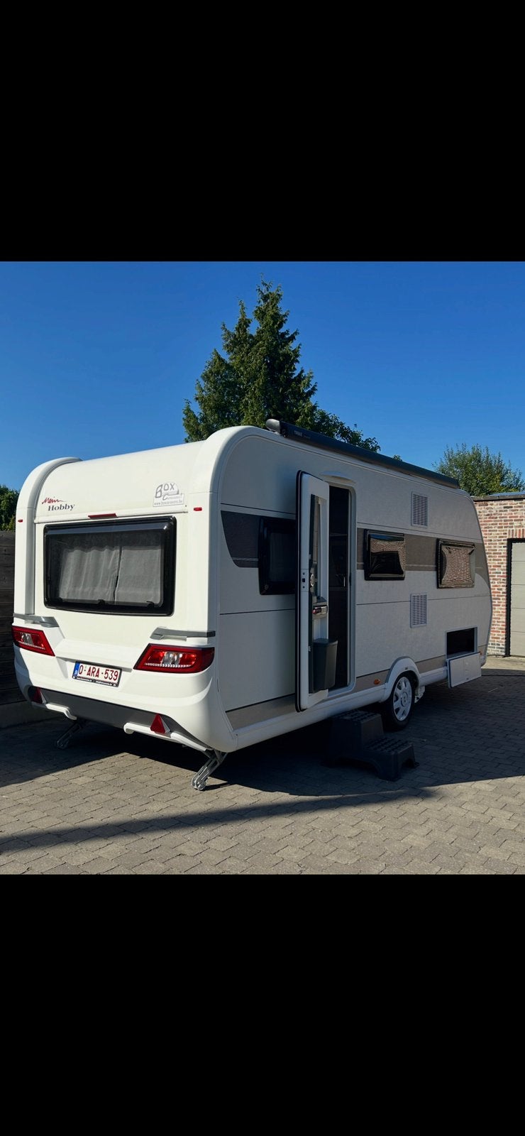 Caravan hobby de luxe 495 ul , bouwjaar 2023, Rondzit, Hobby, Kachel, Particulier