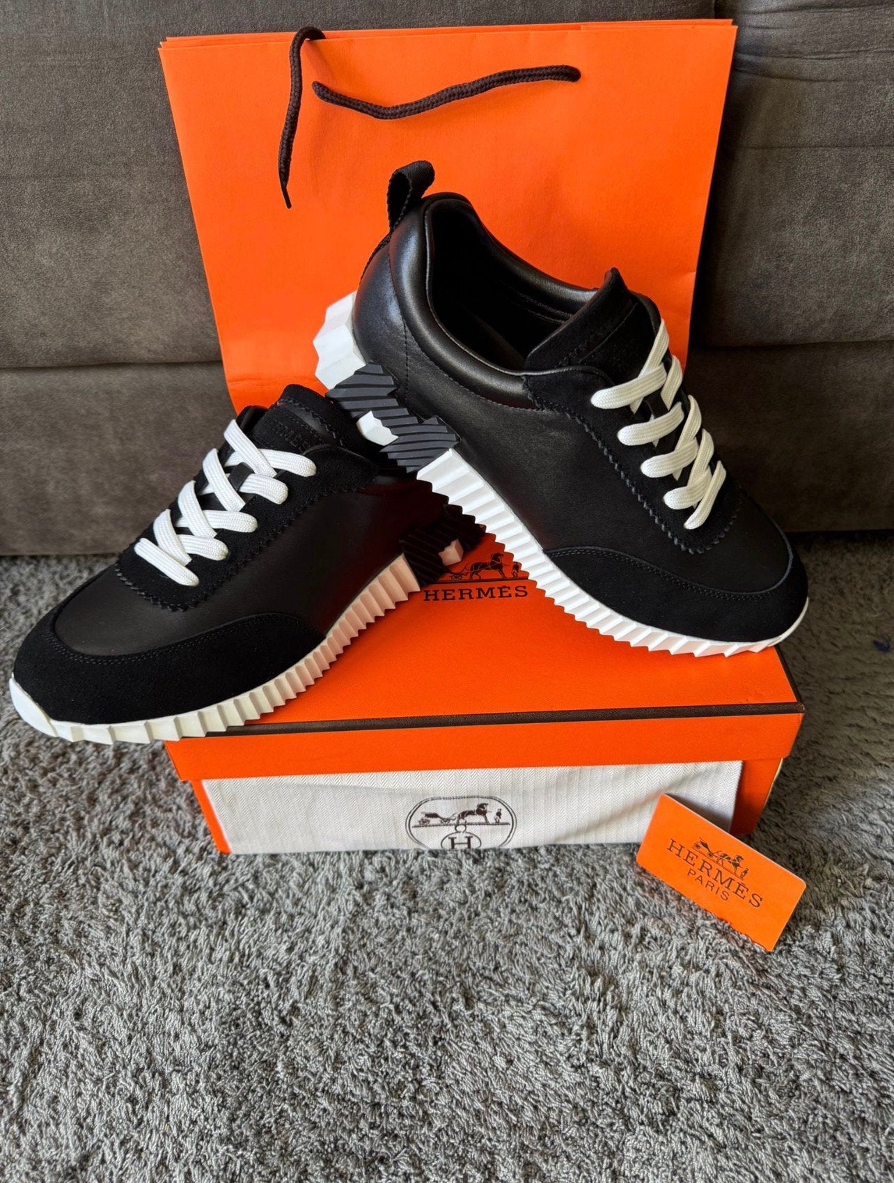 Sneakers Hermes noires, Enlèvement ou Envoi, Neuf, Noir, Baskets