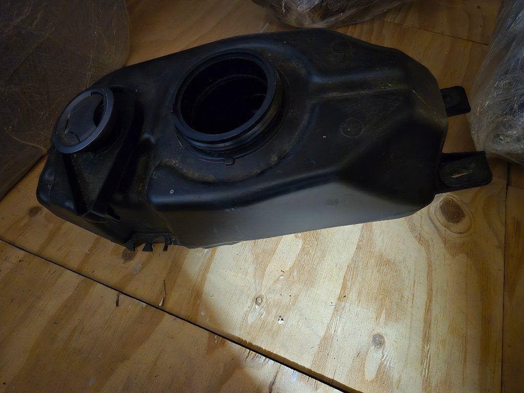Réservoir d'essence YZF R125, Enlèvement ou Envoi