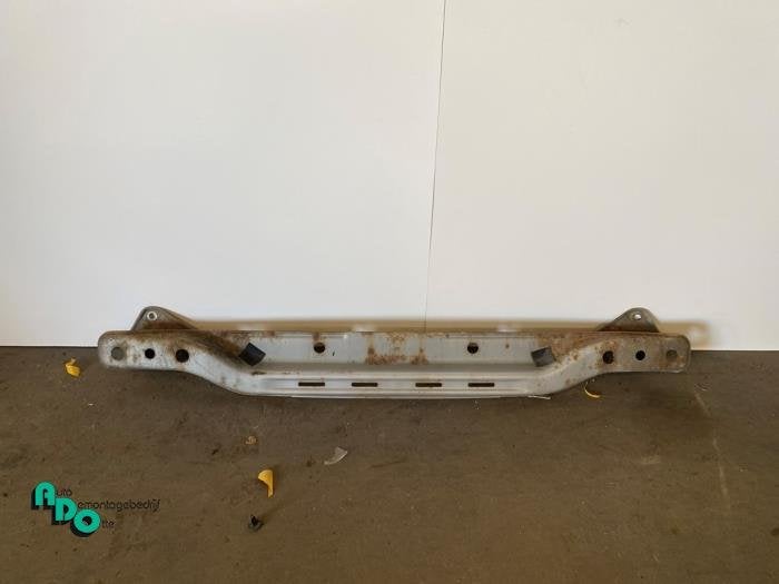Bumperframe achter van een Peugeot 107 (107 05-), Gebruikt, -, -, Ophalen of Verzenden