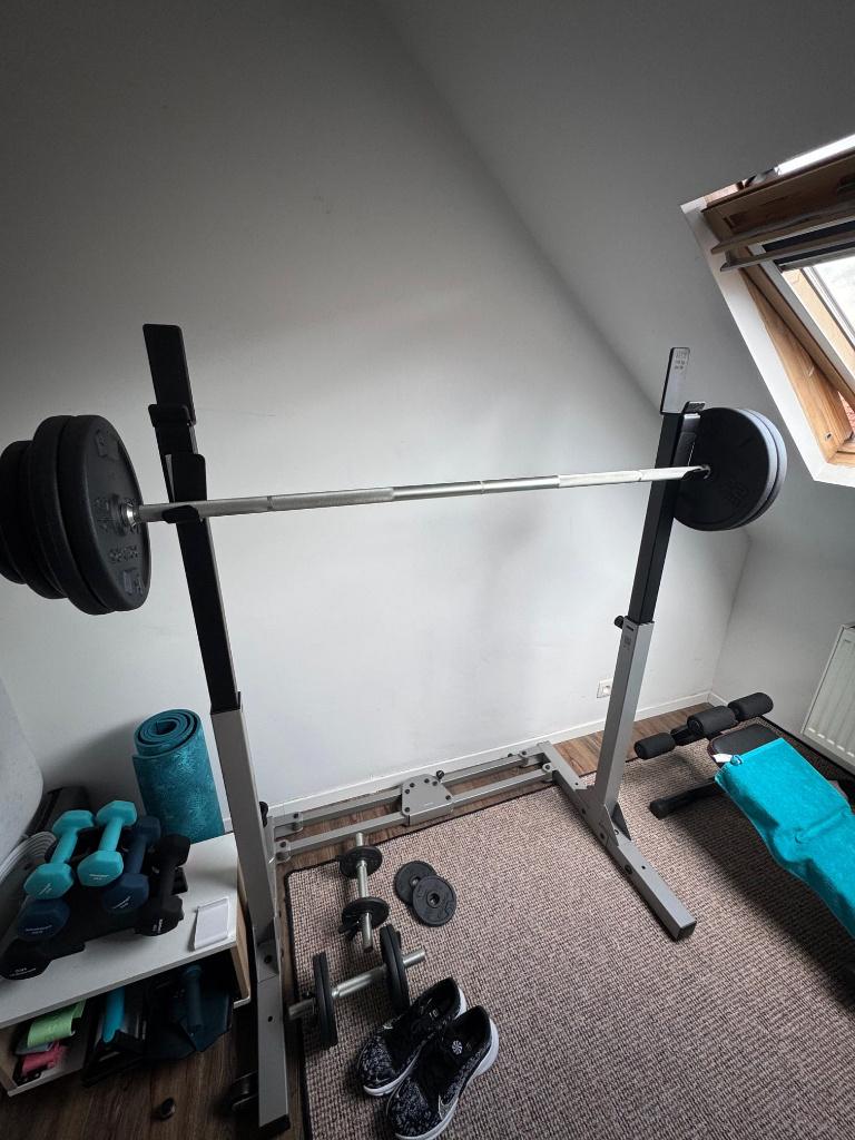 Kit halteres et barre et rack de musculation Décathlon, Sports & Fitness, Équipement de fitness, Comme neuf, Barre d'haltères