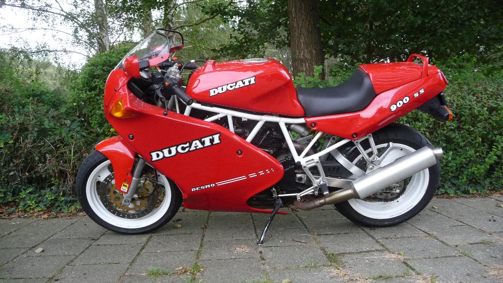 Ducati 900SS 1992 en  M900 1993 zeer mooie staat, Motoren, 2 cilinders, Motorrijbewijs A, Gebruikt, 900 cc