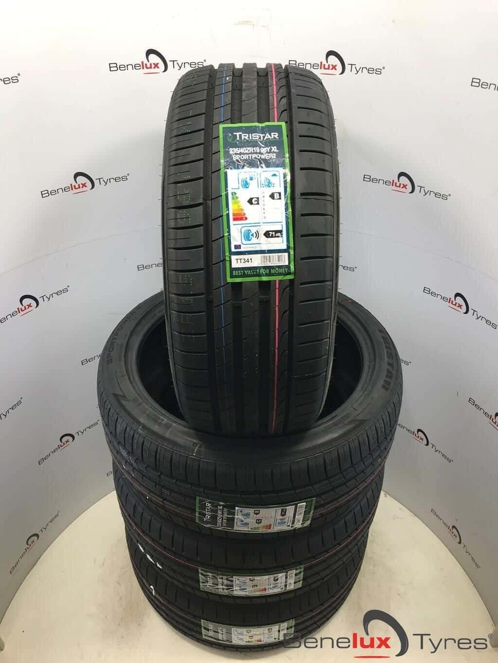 NIEUW 235/40ZR19 235/40R19 235/40/19 235/40 ZR19 R19 2354019, Auto-onderdelen, Banden en Velgen, -, -, Nieuw, 235 mm