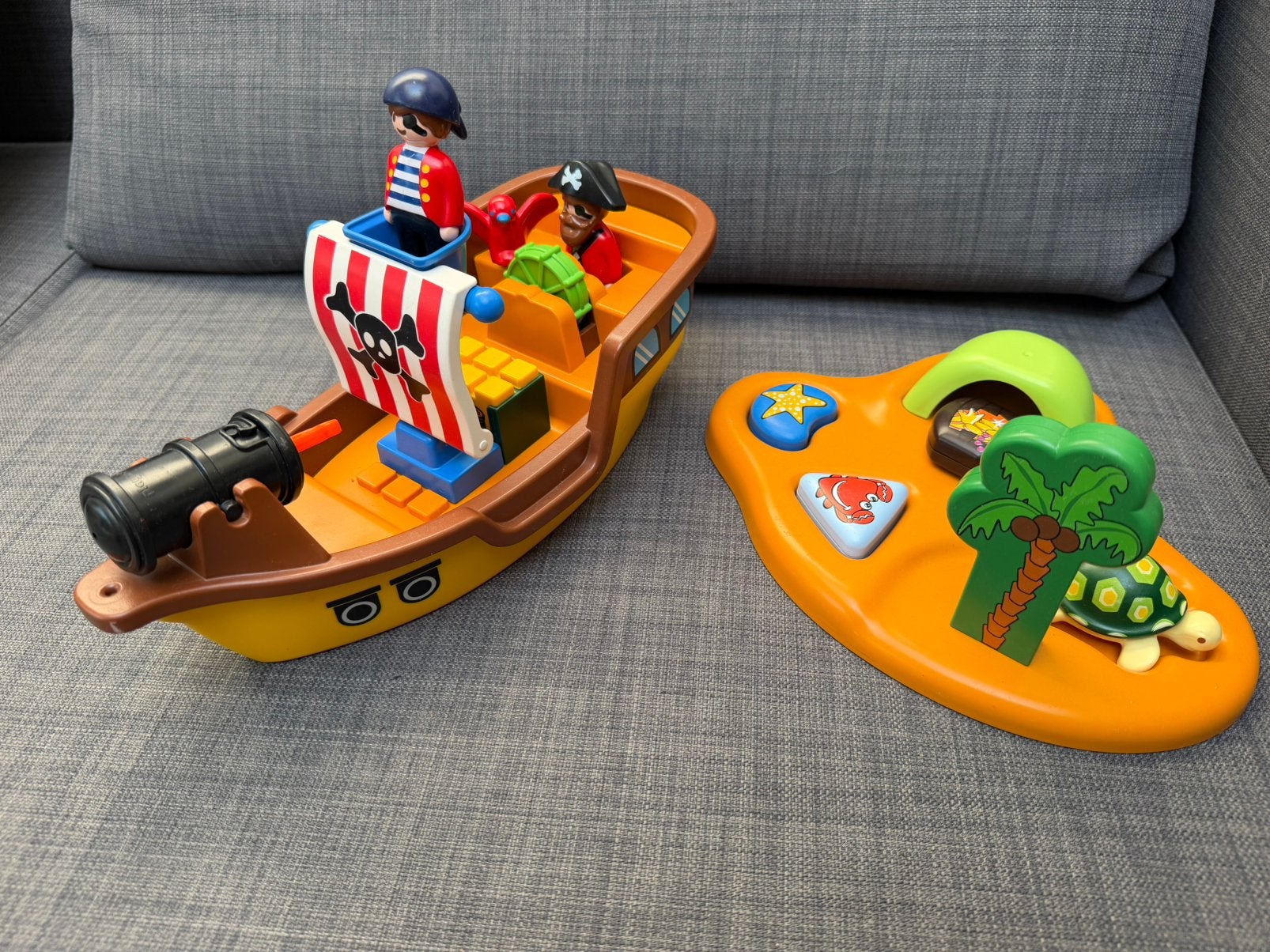 Playmobil 123 piratenschip, eiland + extra figuren, 1.2.3, Comme neuf, Figurines, Kit complet