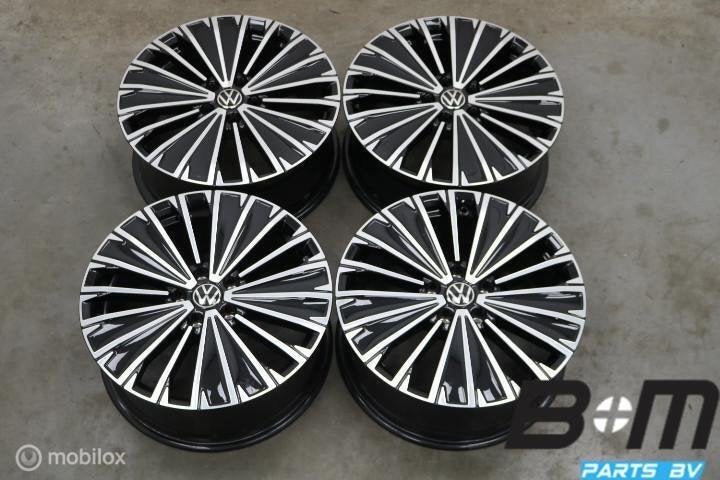 NIEUWSTAAT! Org. 18 inch Napoli velgen VW Tiguan 571601025K, 18 inch, Gebruikt, Velg(en), Personenwagen
