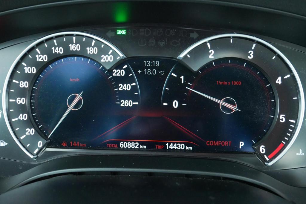 (1TQH769) BMW 5 - 2017, Cruise Control, Argent ou Gris, Entreprise, 120 kW