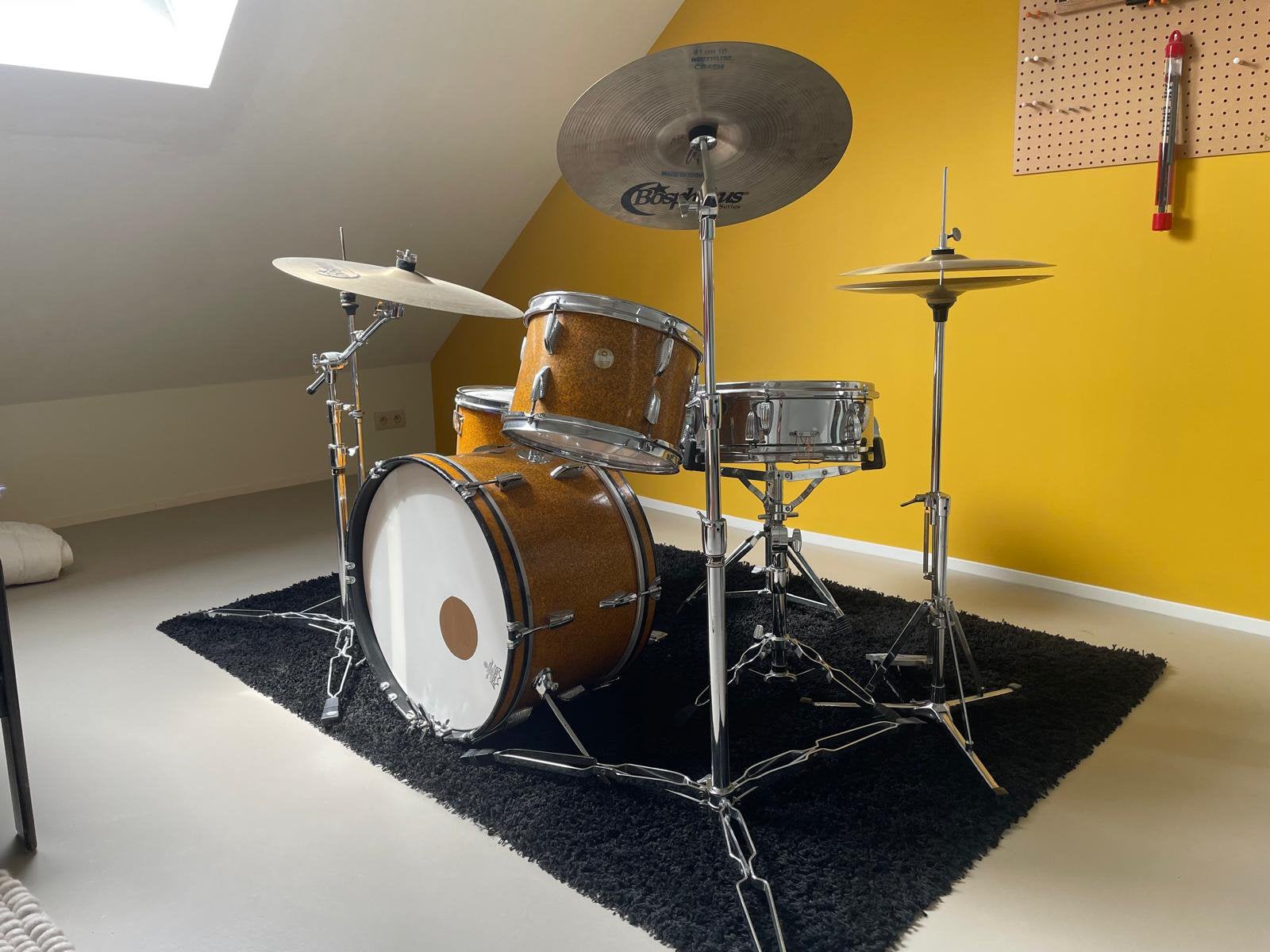 Vintage Beverley Drumkit + Bosphorus Traditional Cymbals, Muziek en Instrumenten, Ophalen, Gebruikt