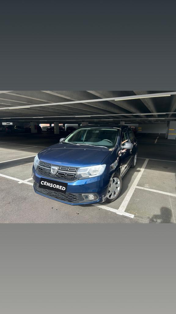 Dacia Sandero 2017 – Essence – 117 000 km – 4 500€, Auto's, Dacia, Stof, Blauw, Bedrijf, Handgeschakeld