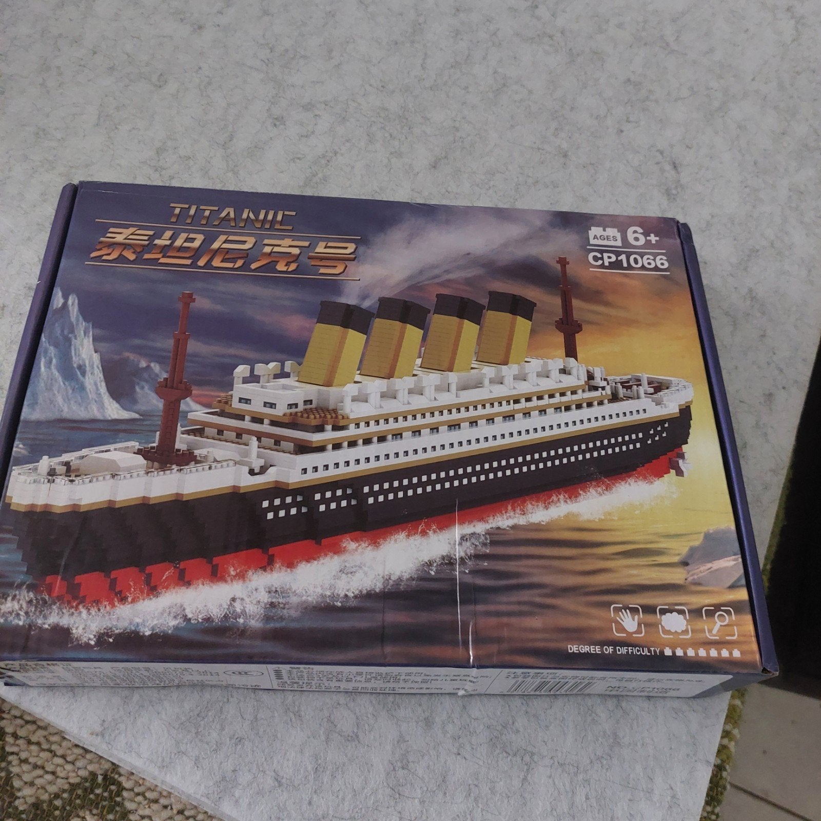 Titanic lego, Enlèvement