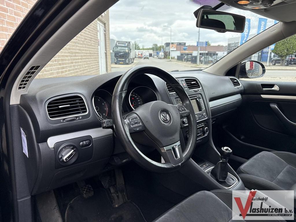 Volkswagen Golf Variant 1.2 TSI Highline BlueMotion | Pano |, Auto's, Volkswagen, Zwart, Zwart, Bedrijf, Parkeersensor
