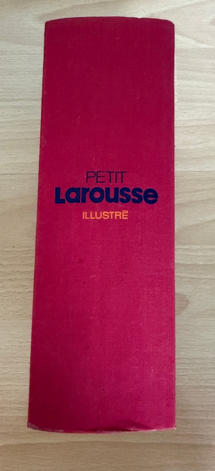 Petit larousse illustre, Boeken, Ophalen of Verzenden, Zo goed als nieuw