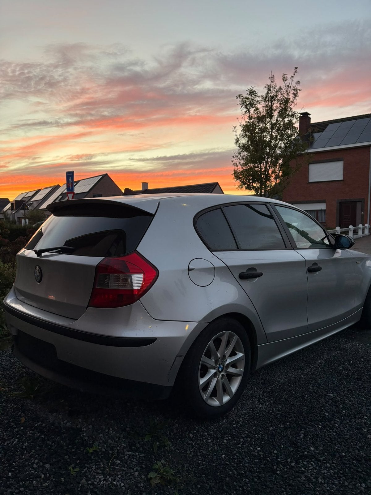 Boîte manuelle à essence Bmw 118i 211 000 km EXPORT, Autos, Argent ou Gris, Achat, Boîte manuelle, Noir