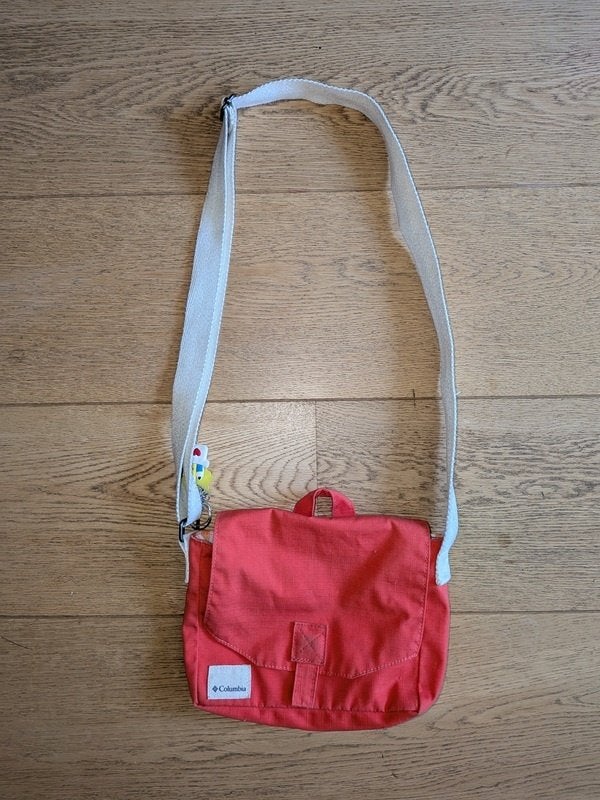 sac à bandoulière Columbia, Bijoux, Sacs & Beauté, Sacs | Sacs à bandoulière, Enlèvement, Utilisé
