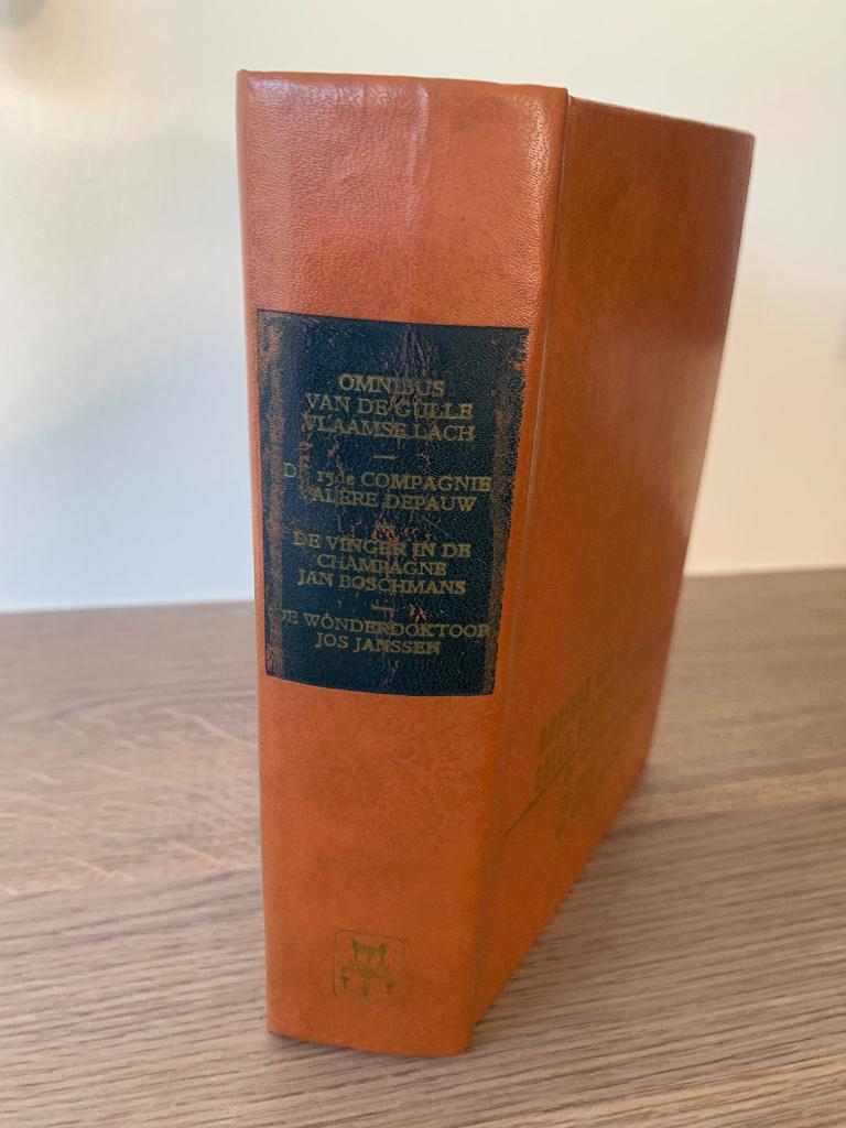 Omnibus van de gulle Vlaamse lach Hardcover, Boeken, Ophalen of Verzenden, Gelezen