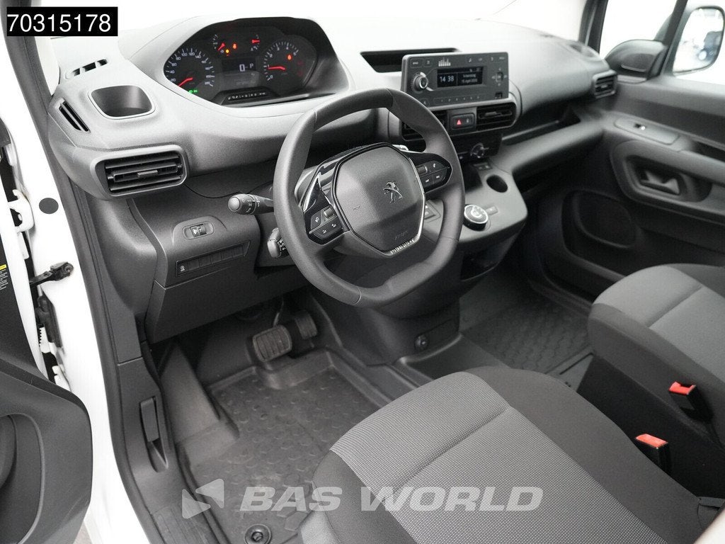 Peugeot Partner 110pk Benzine Automaat L1H1 Airco Cruise Par, Auto's, Automaat, Stof, Gebruikt, Euro 6