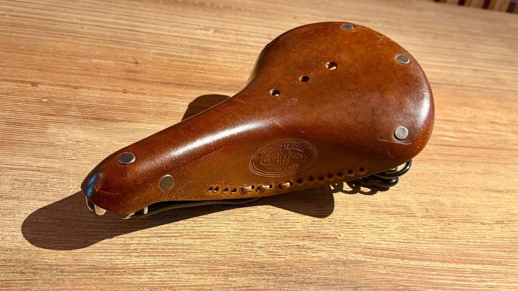 Selle de vélo en cuir véritable avec amortisseurs, Vélos & Vélomoteurs, Kinderfiets, Enlèvement, Autre, Cuir